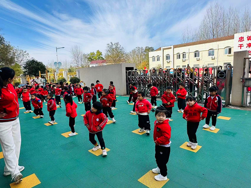 2025年度幼儿园全新早操风采展示